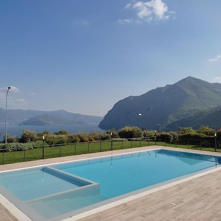 Iseolakerental - Costa Del Sole Riva di Solto Exteriér fotografie